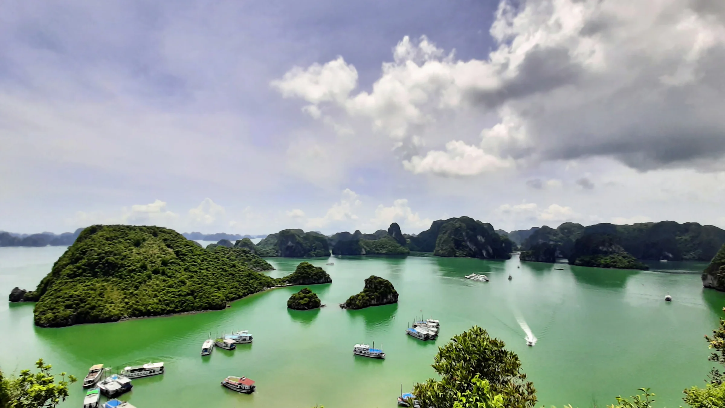 Ha Long Bay
